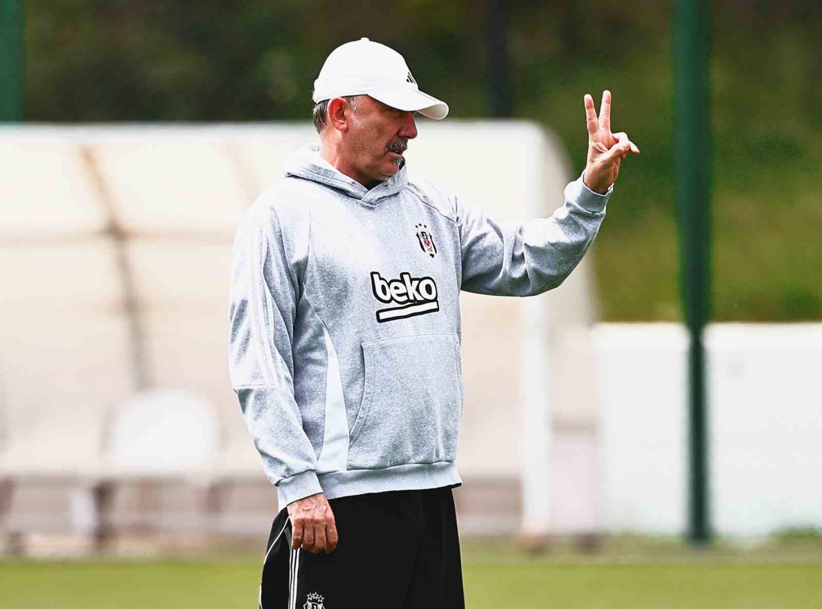 Beşiktaş&rsquo;ta &Ccedil;aykur Rizespor ma&ccedil;ı hazırlıkları tamamlandı
