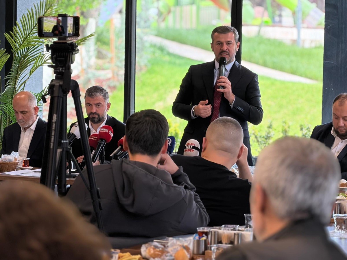 Başkan Çetinkaya’dan ücretsiz ulaşım ve park vurgusu

