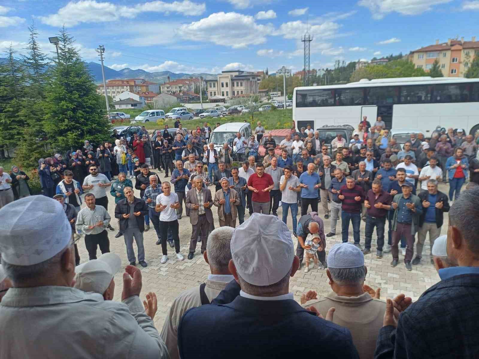 Emet’te 20 hacı adayı dualarla uğurlandı
