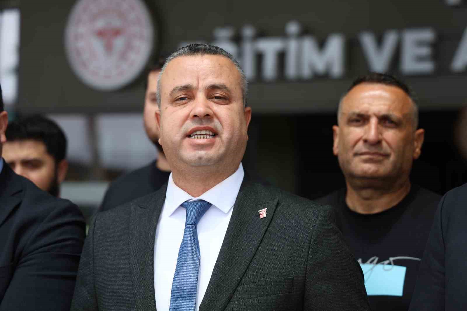 Sağlıkta sahte imza iddiasını Genç Sağlık Sendikası yargıya taşıdı