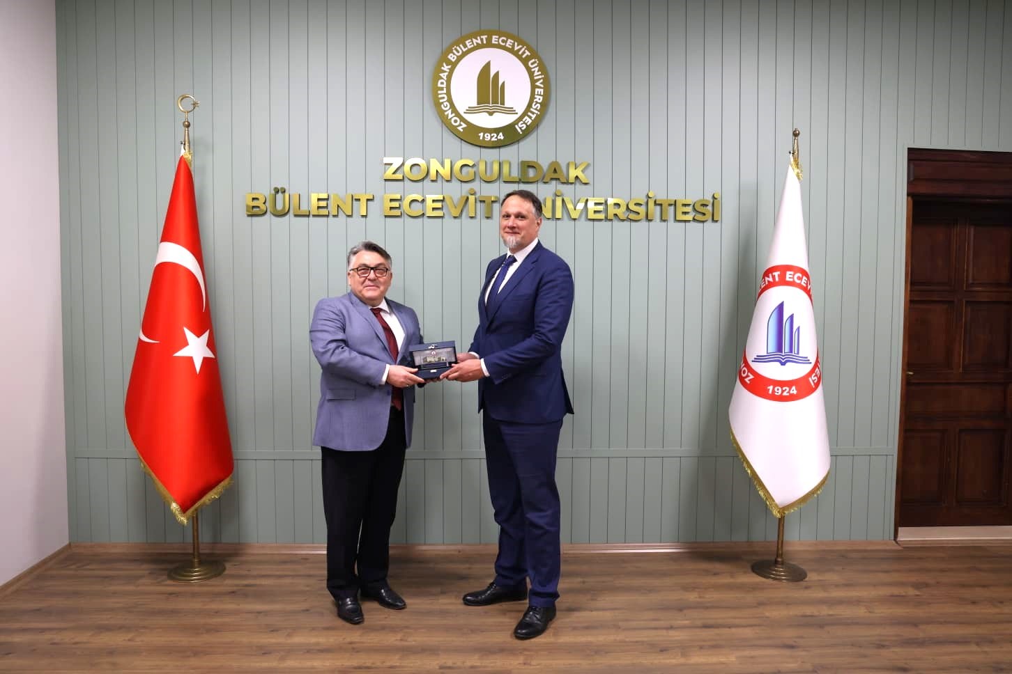 BEUN&rsquo;da T&uuml;rk-Macar dostluğunu g&uuml;&ccedil;lendiren anlamlı buluşma
