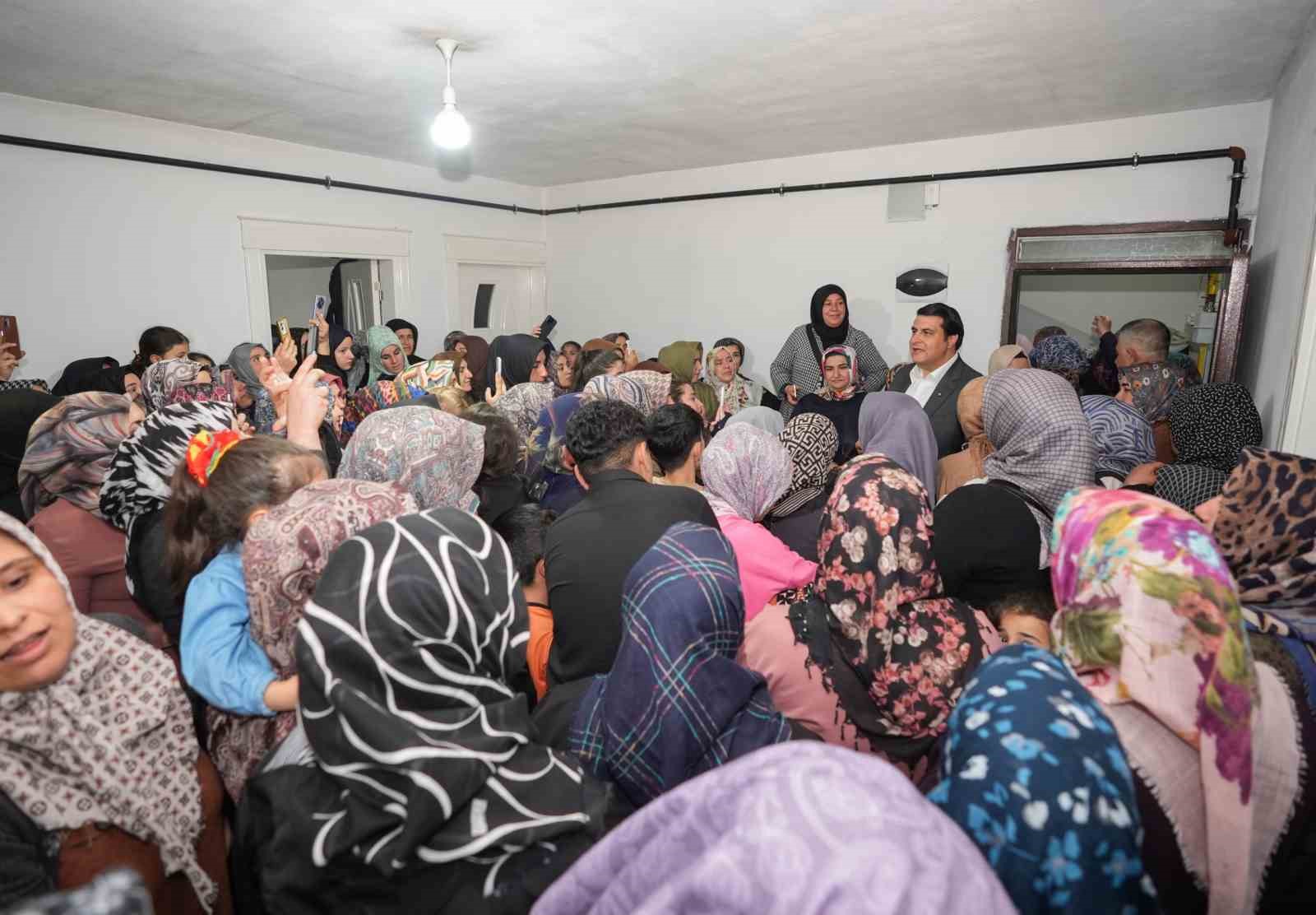 Yılmaz, Şirinevler’de kadınlarla bir araya geldi