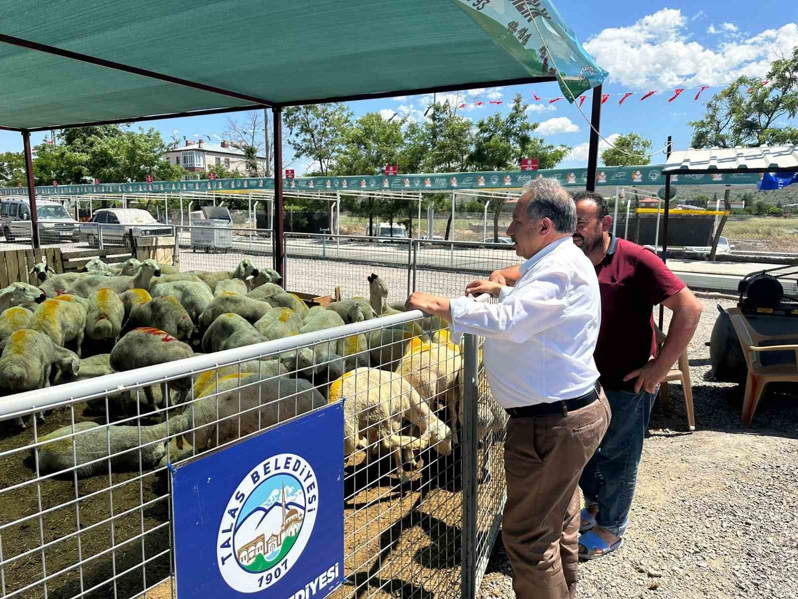 Talas’ta kurban satış yerleri kurası
