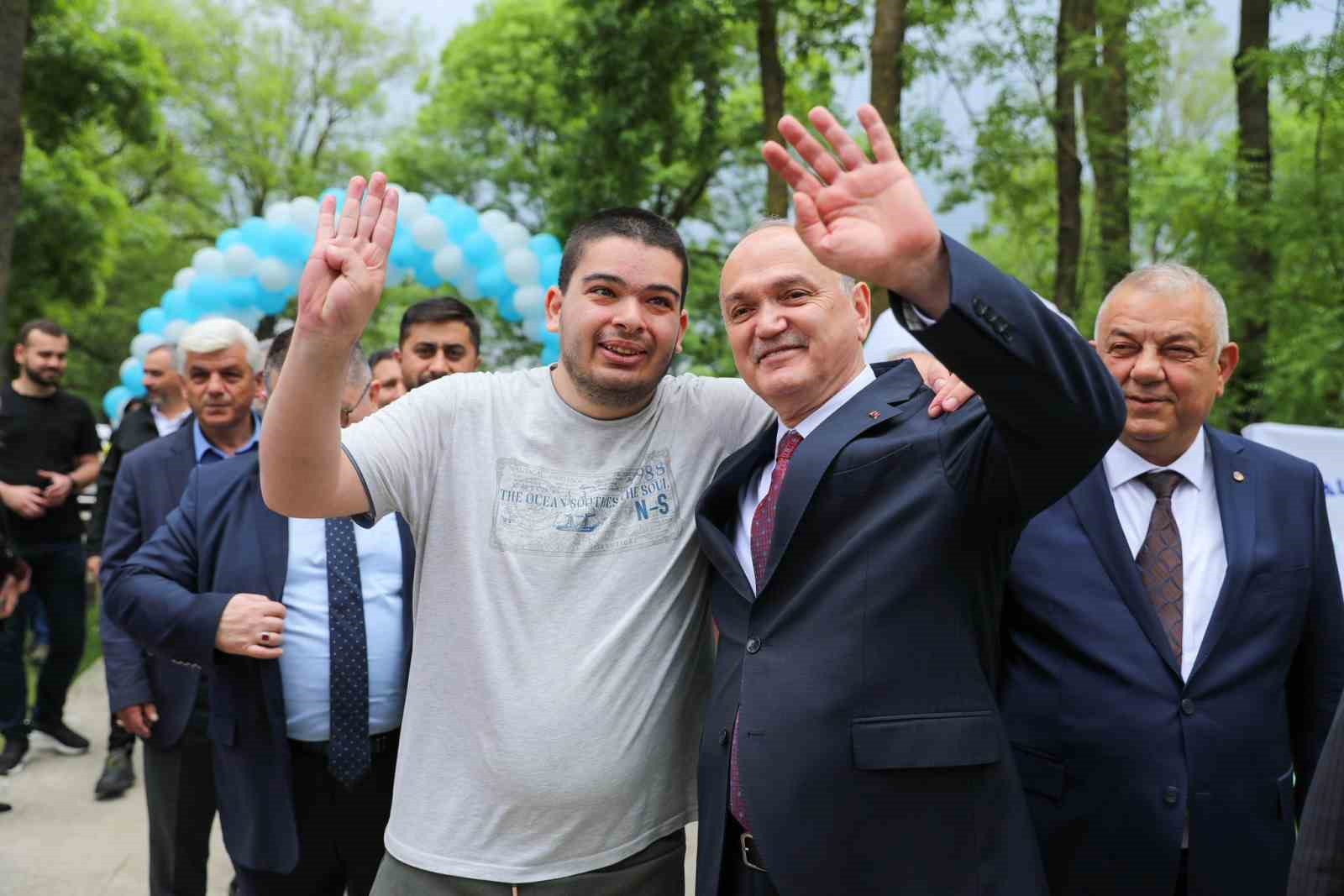 D&uuml;zce Belediyesinden engelsiz yaşam pikniği
