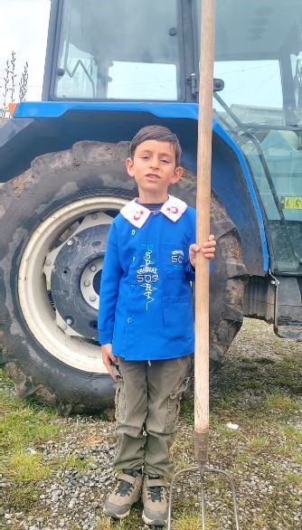 K&ouml;y okulu &ouml;ğrencilerinden 14 Mayıs &Ccedil;ift&ccedil;iler G&uuml;n&uuml; klibi
