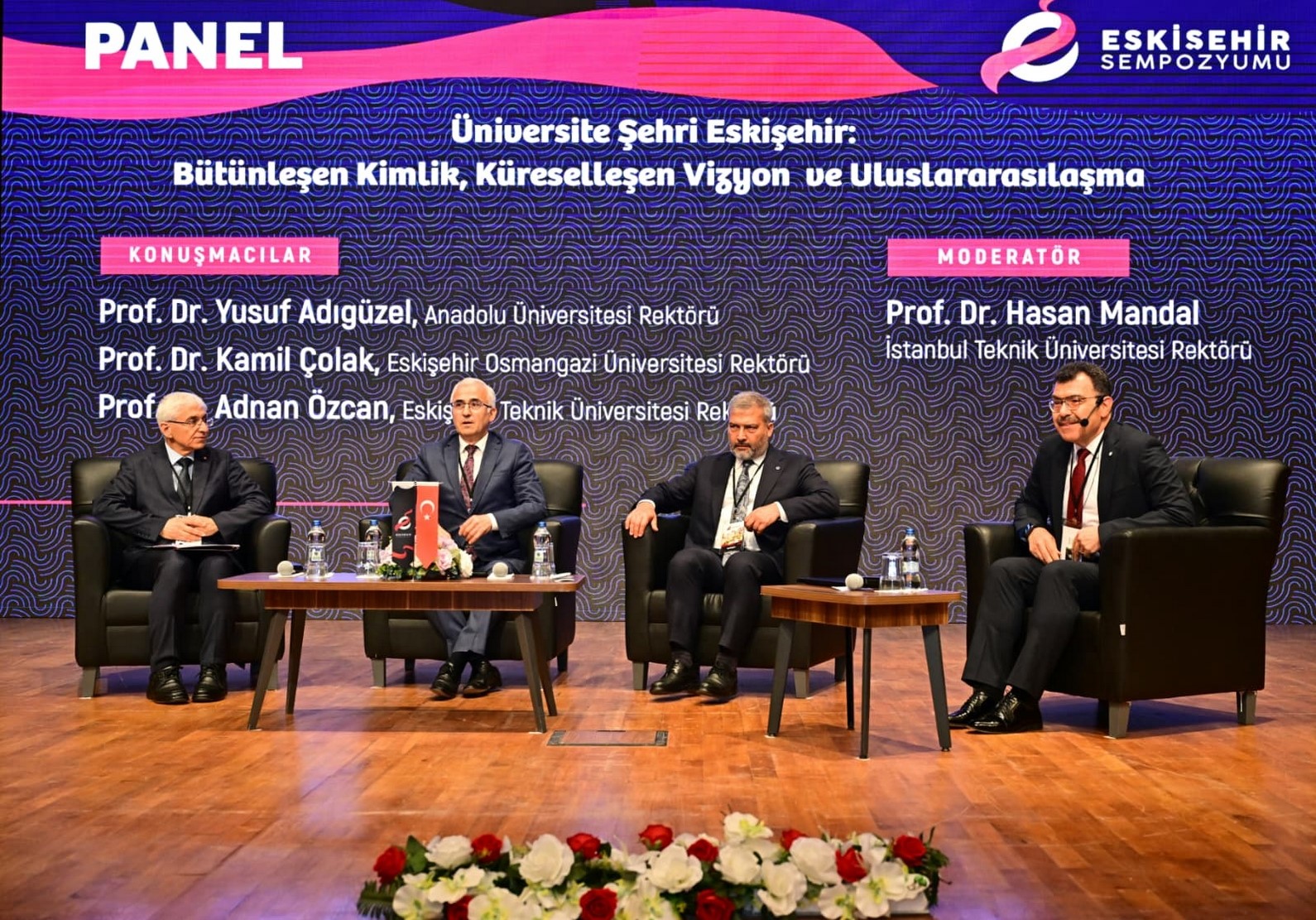 ESOG&Uuml; Rekt&ouml;r&uuml; Prof. Dr. Kamil &Ccedil;olak, Eskişehir Sempozyumu&rsquo;nda konuştu
