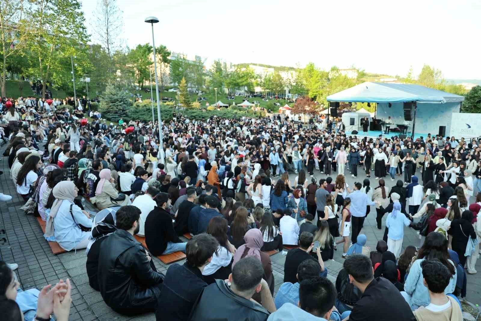 Kamp&uuml;ste D&Uuml;Fest 2026 heyecanı başladı
