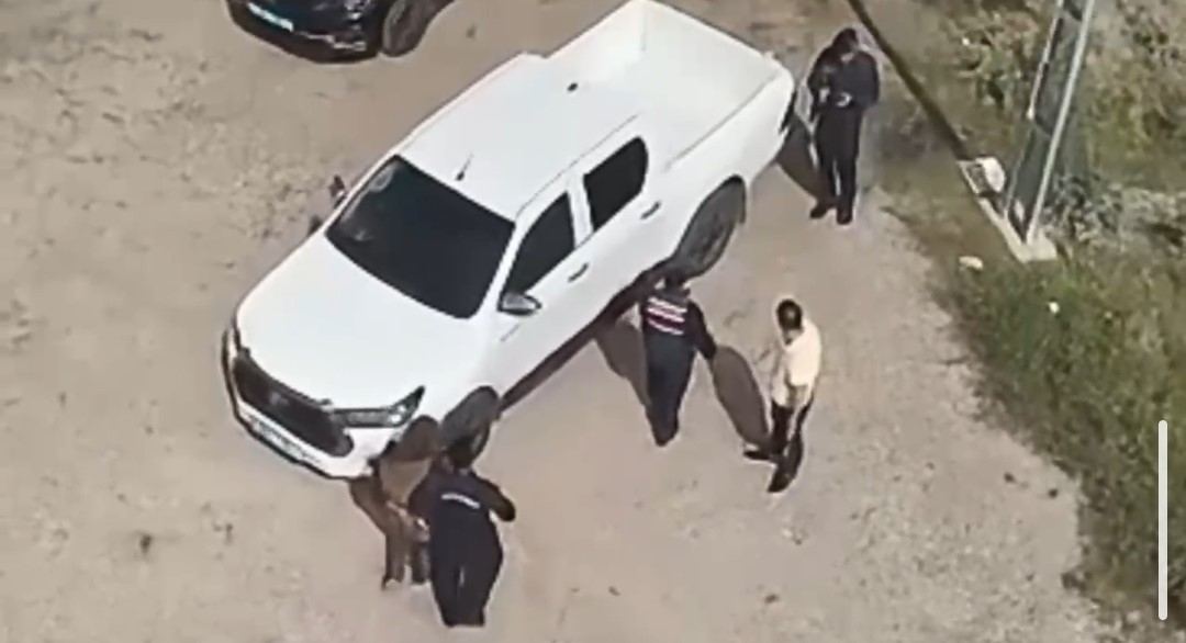 "Kasten öldürmeden" aranan şahıs dron takibiyle kamyonette yakalandı
