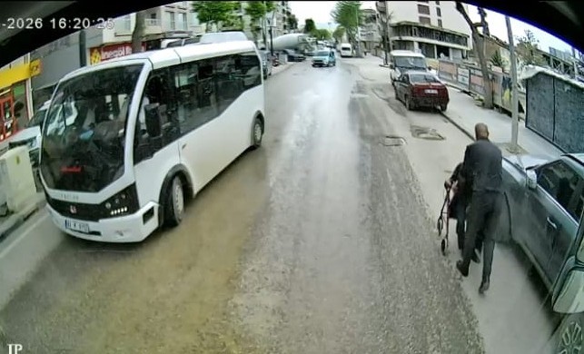 Belediye otobüsü şoförünün duyarlılığı takdir topladı