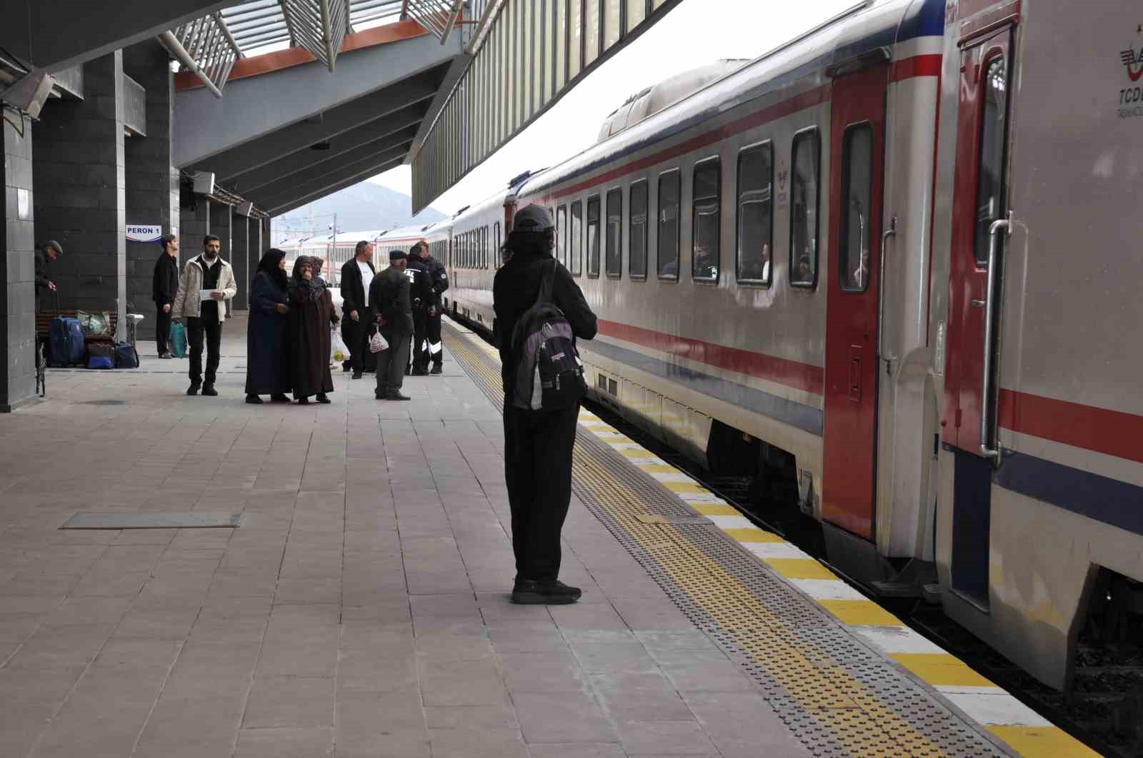 Kars’ta vatandaş rotayı Doğu Ekspresi’ne çevirdi