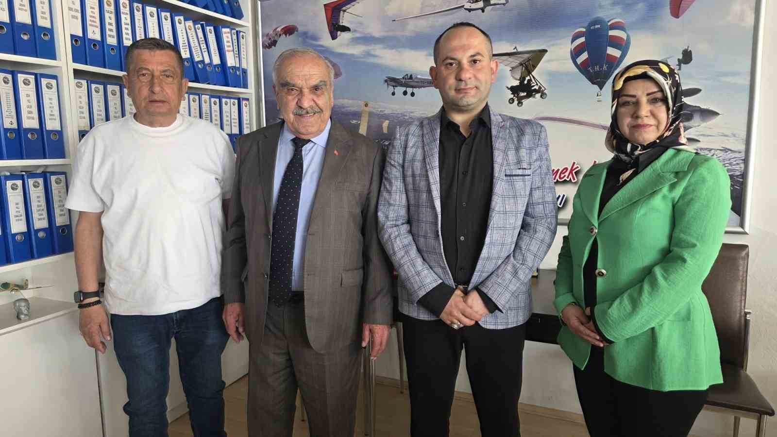 Geleceğin pilotlarını yetiştiriyorlar