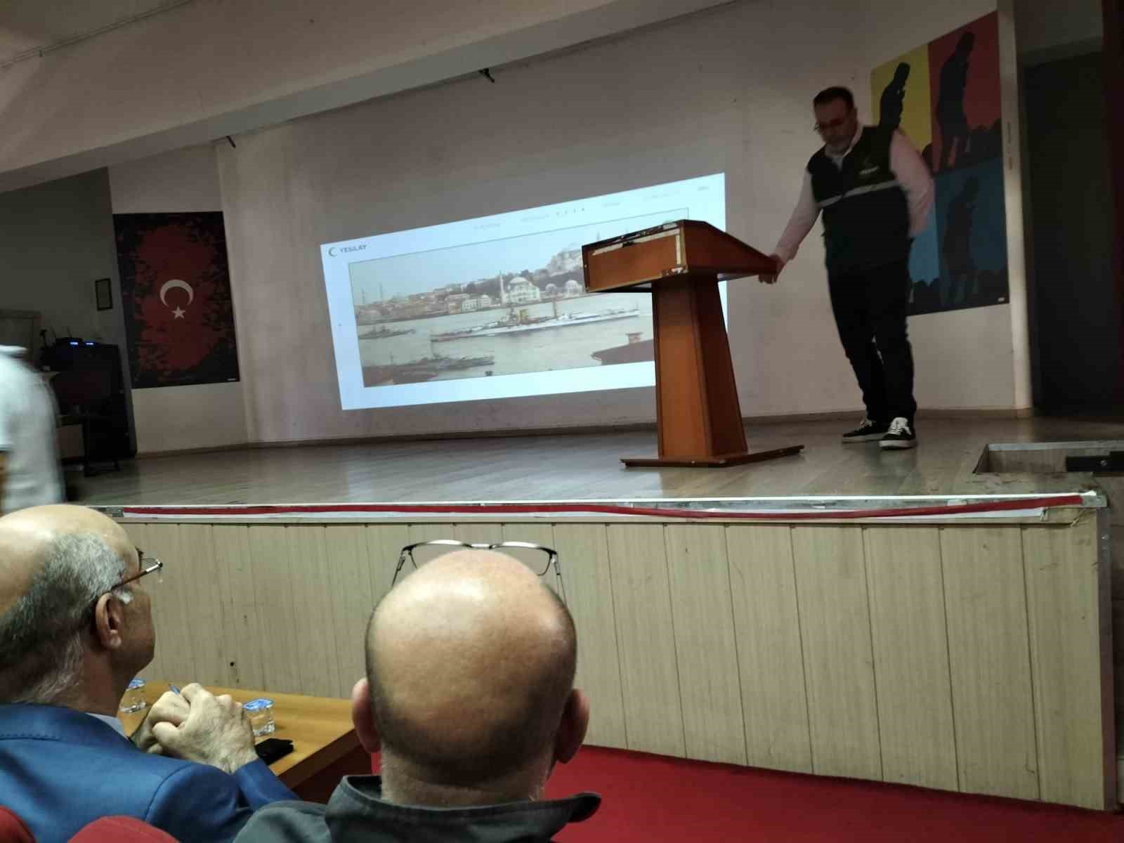 K&ouml;yceğiz&rsquo;de &lsquo;Bağımlılıkla M&uuml;cadele&rsquo; semineri ger&ccedil;ekleştirildi
