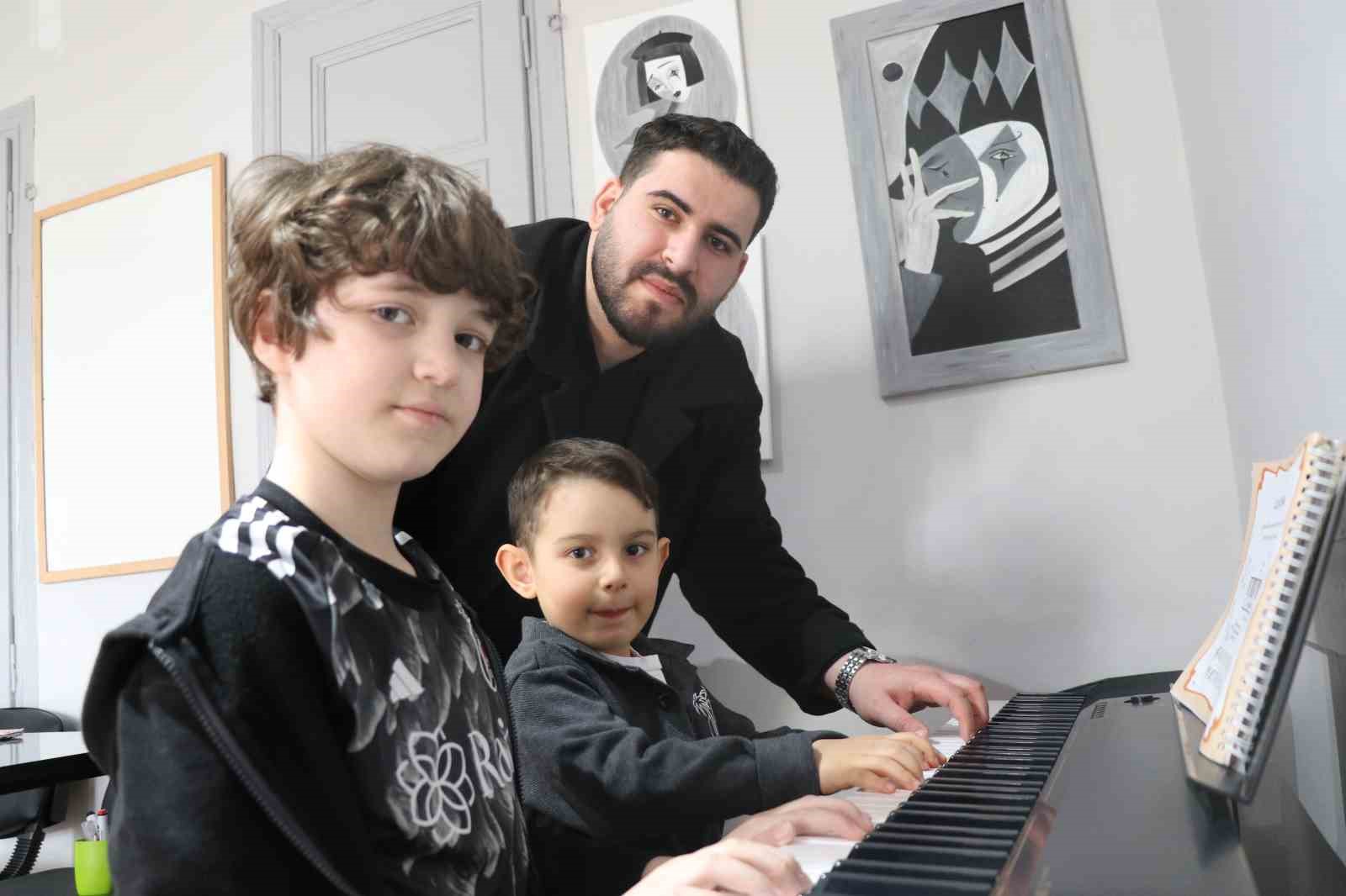 Okul saldırıları sonrası gen&ccedil;lerin sosyal aktivitelere ilgisi arttı
