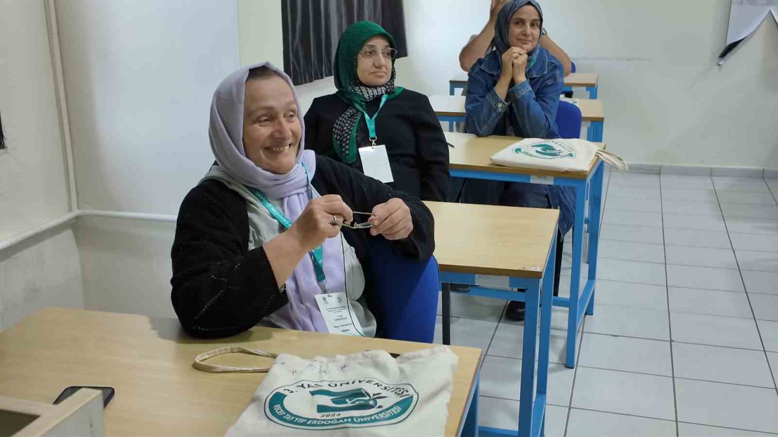 Hayata ikinci kez tutundu, bu kez kep attı