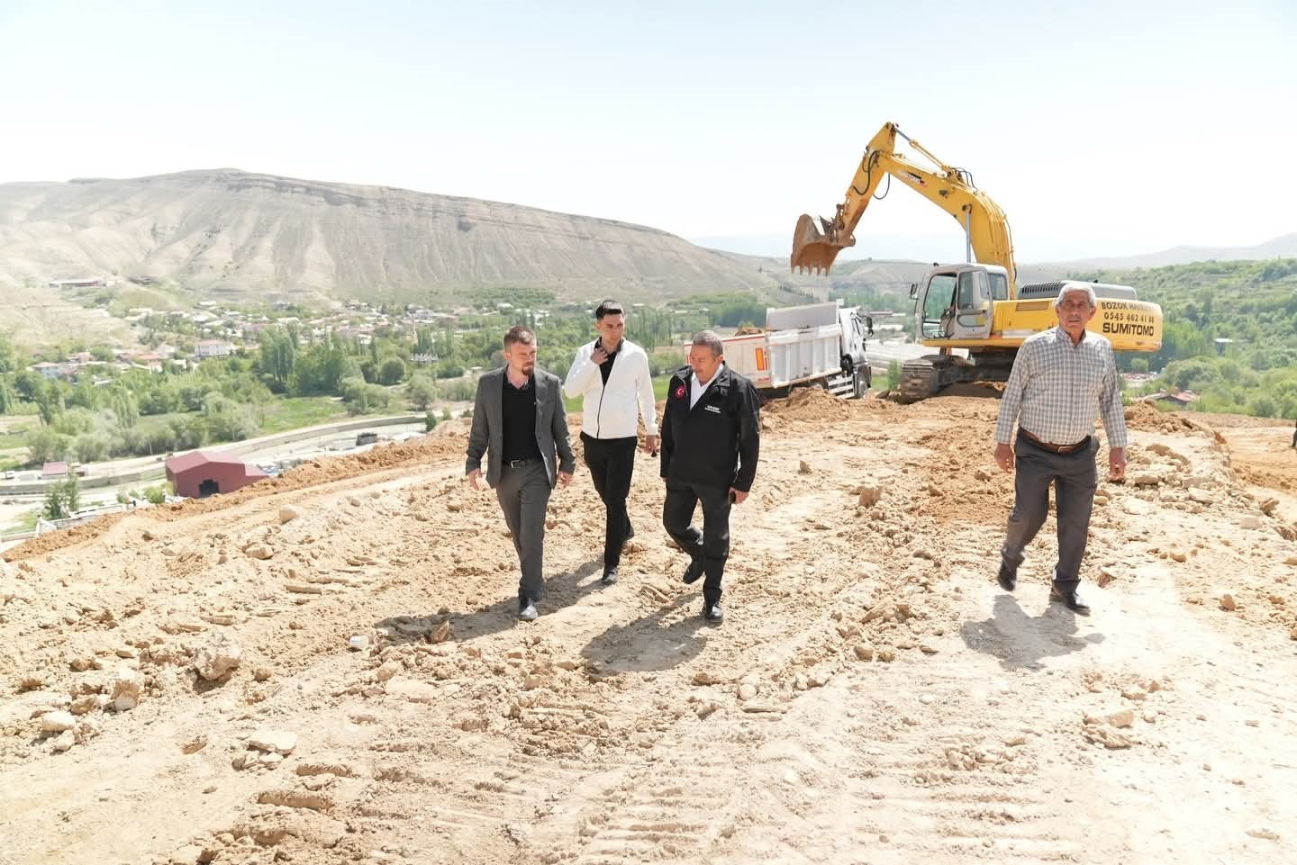 Darende Millet Bah&ccedil;esi&rsquo;nde &ccedil;alışmalar s&uuml;r&uuml;yor
