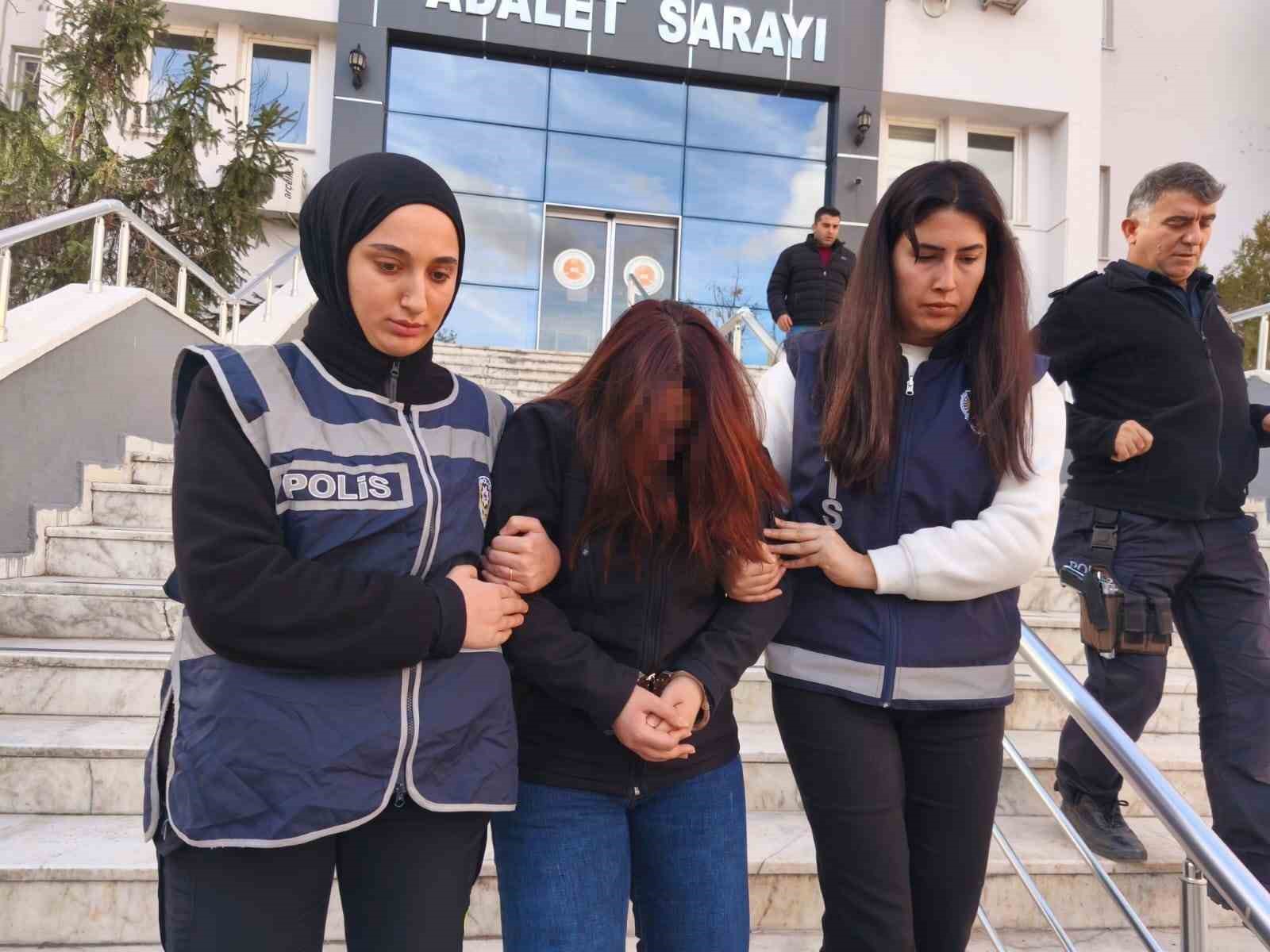 Bebeğe şiddet uygulayan hemşire: "&Ccedil;ok pişmanım, bu pişmanlığım &ouml;m&uuml;r boyu devam edecek"
