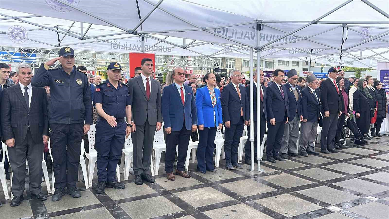 Burdur’da 16 engelli genç temsili askerlik görevi için kışlaya uğurlandı
