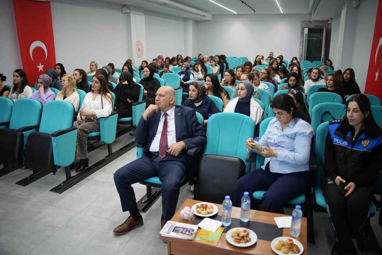 Emniyetten siber farkındalık buluşması
