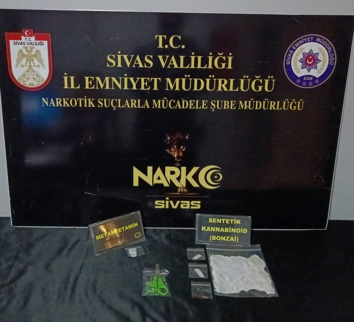 Sivas’ta 3 uyuşturucu taciri tutuklandı