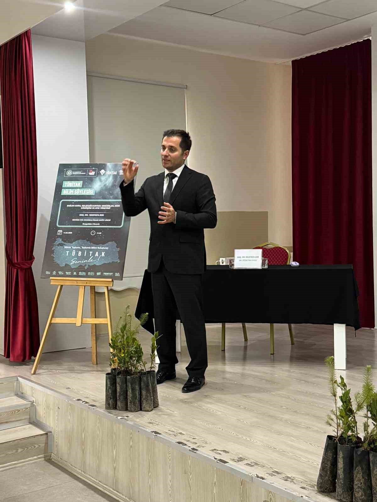 İmam Hatip kız öğrenci okulunda öğrencilere yönelik söyleşi