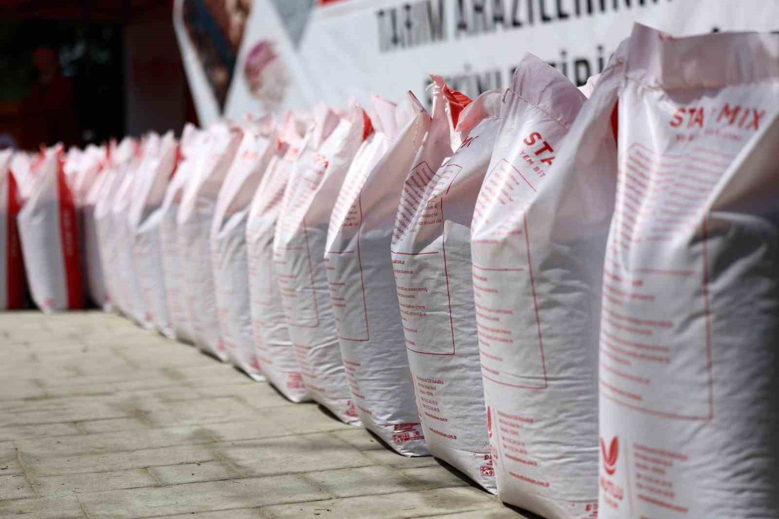 D&uuml;nya &Ccedil;ift&ccedil;iler G&uuml;n&uuml;&rsquo;nde  &uuml;reticilere tohum desteği
