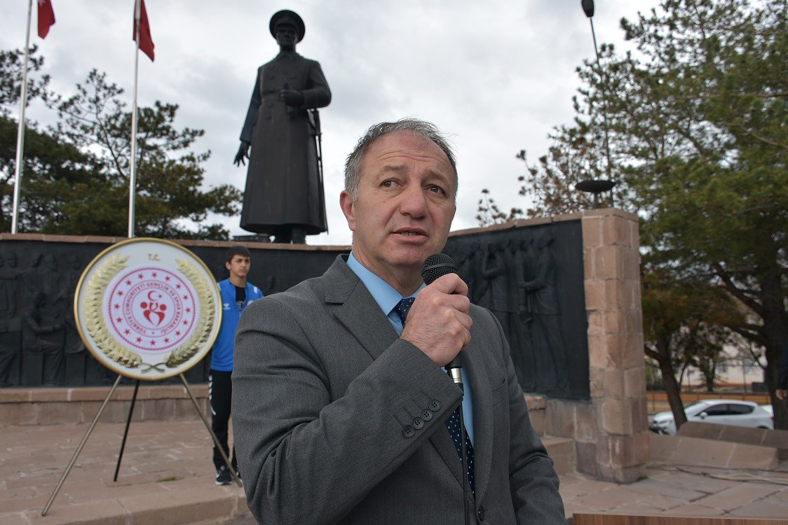 Gen&ccedil;liğin haftası başladı
