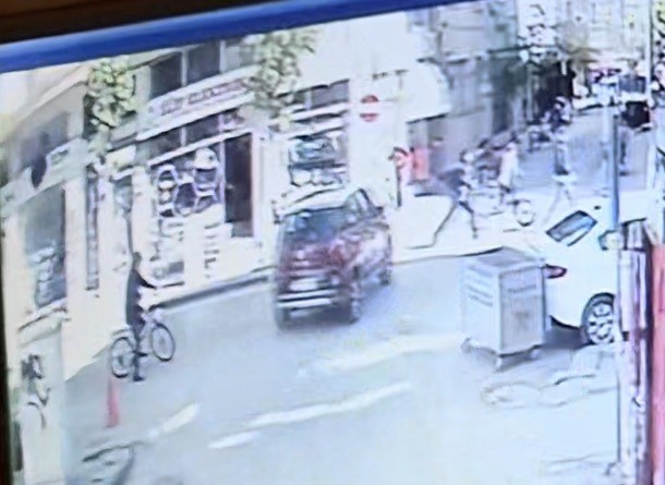 Ters yönden gelerek ezdiği genç kadını hayattan kopardı