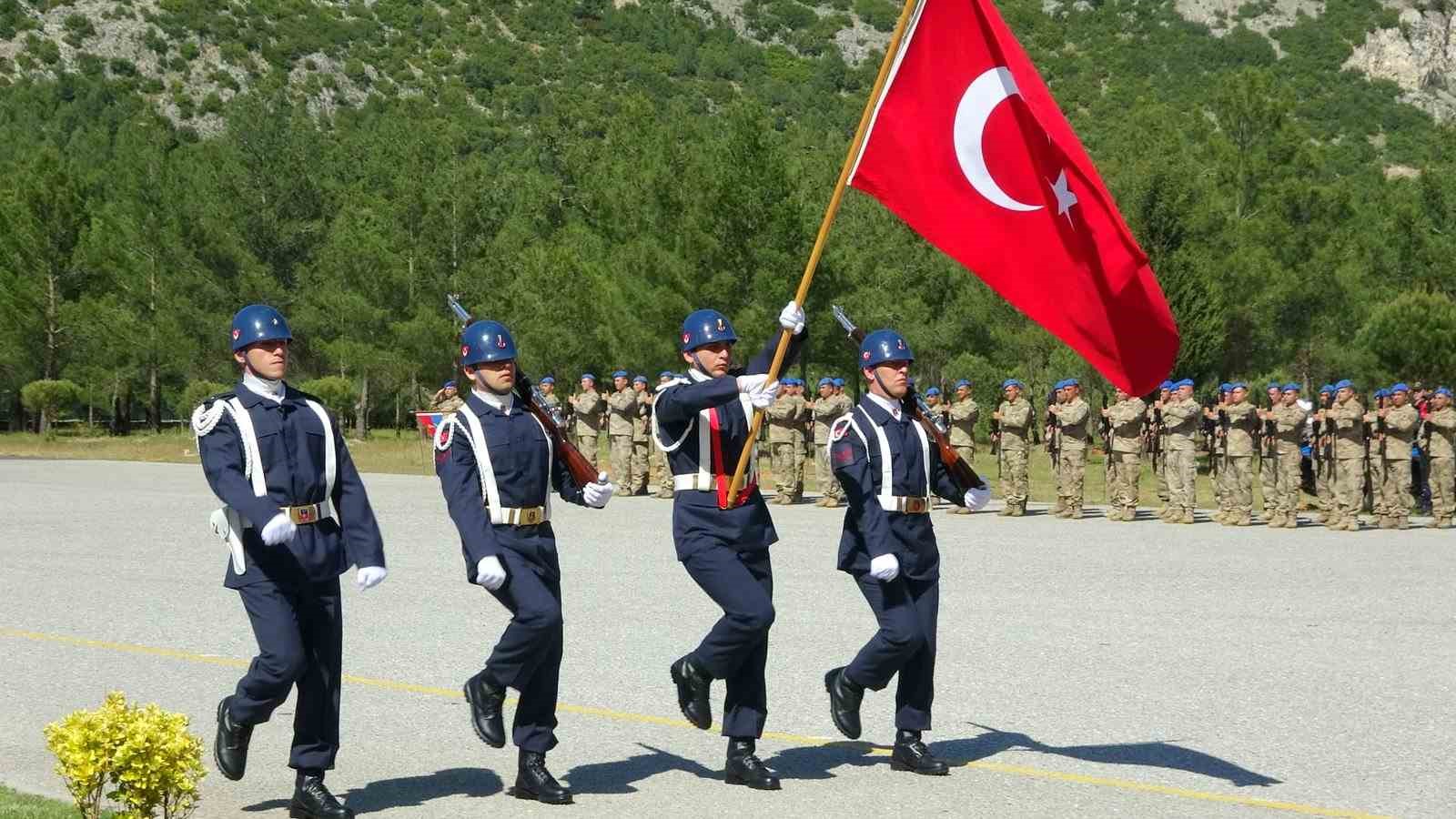 Muğla’da 29 özel birey bir günlüğüne asker oldu
