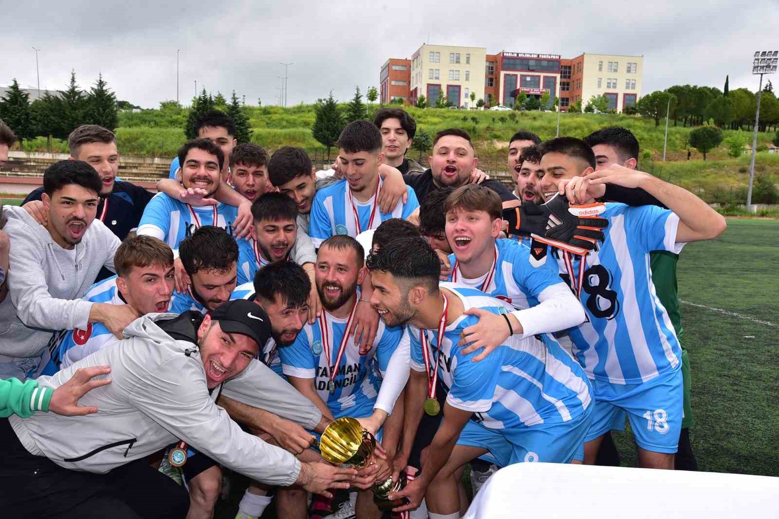BAÜN Spor FEST 2026’da kupalar sahiplerini buldu