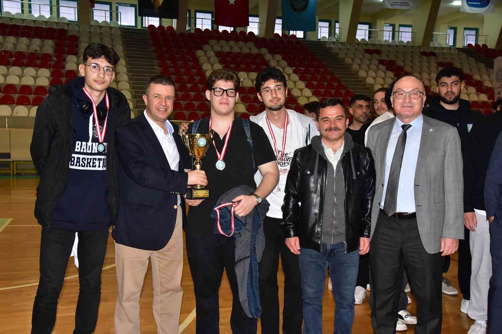 BA&Uuml;N Spor FEST 2026&rsquo;da kupalar sahiplerini buldu
