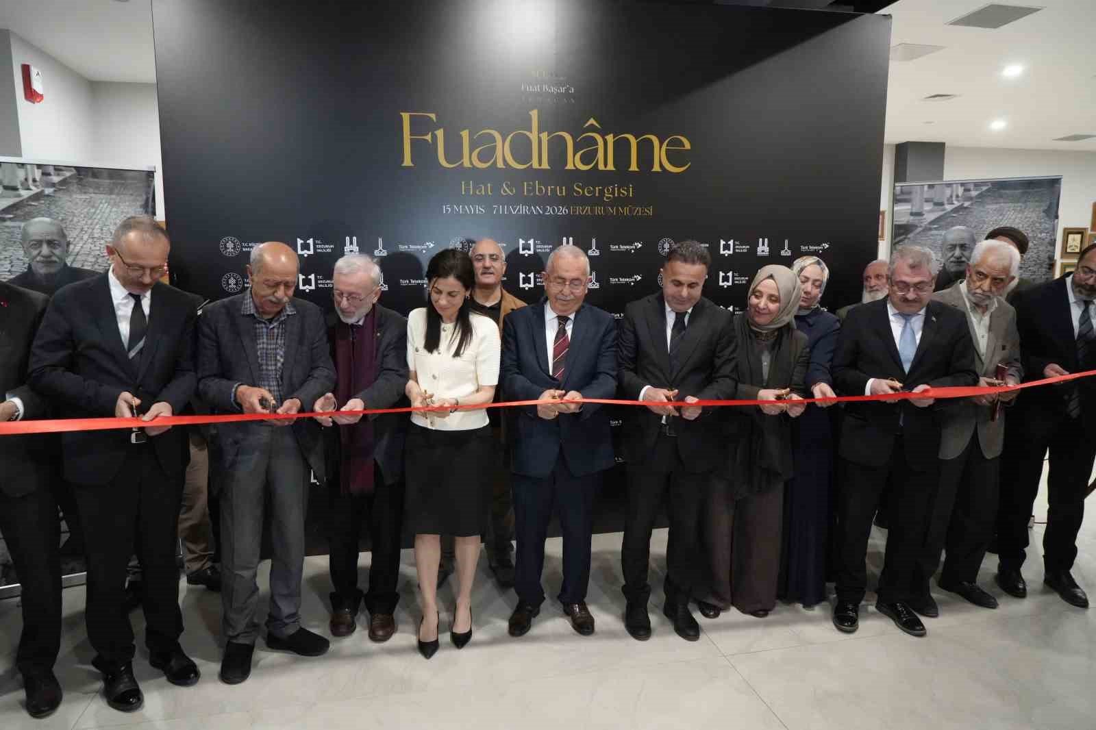 Fuat Başar ve sekiz kuşak öğrencilerinin eserleri "Fuadname Hat ve Ebru Sergisi"ne buluştu