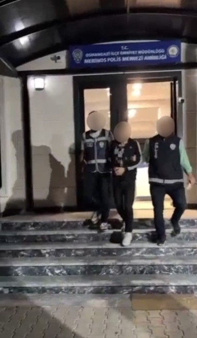 Bursa&rsquo;da 4 firari yakalandı
