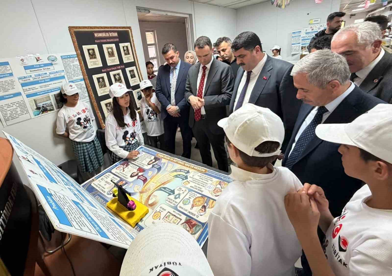 K&ouml;pr&uuml;k&ouml;y&rsquo;de bilim fuarı yoğun ilgi g&ouml;rd&uuml;
