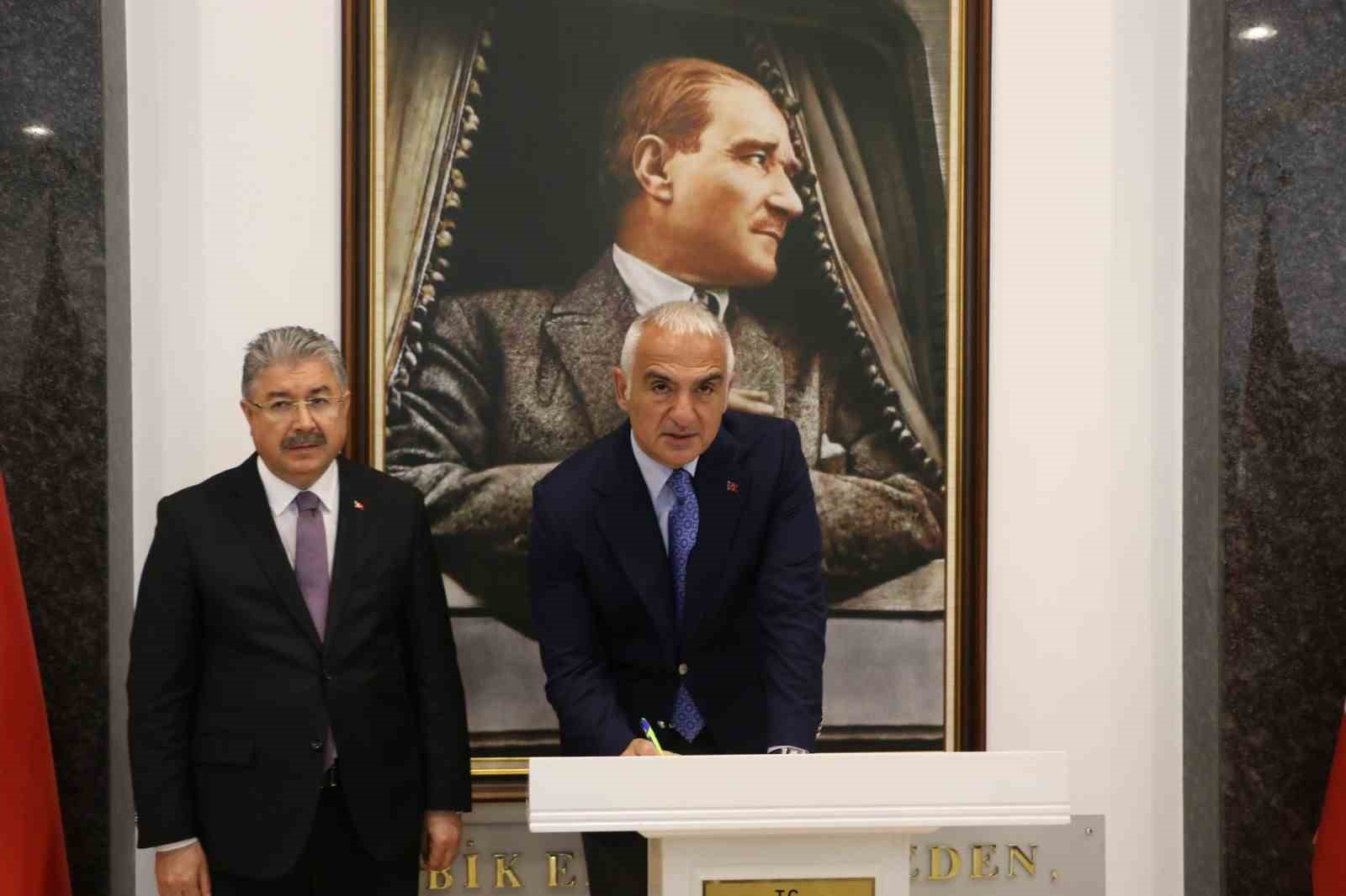 Bakan Ersoy&rsquo;dan Eskişehir Valiliği&rsquo;ne ziyaret
