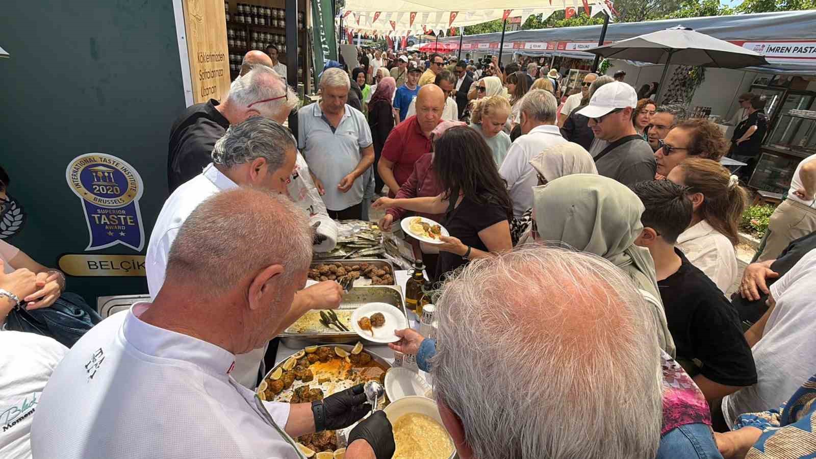 Gastronomisinin kalbi Ayvalık&rsquo;ta atıyor
