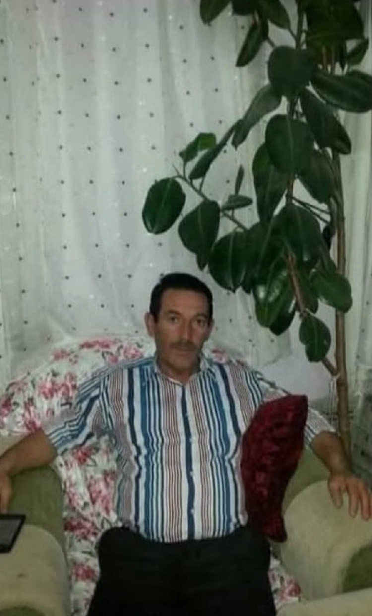 Kazada hayatını kaybeden 2 &ouml;ğrenci ve servis s&uuml;r&uuml;c&uuml;s&uuml; defnedildi
