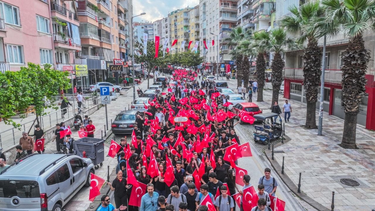 15 Mayıs Milli M&uuml;cadele G&uuml;n&uuml; coşkuyla kutlandı
