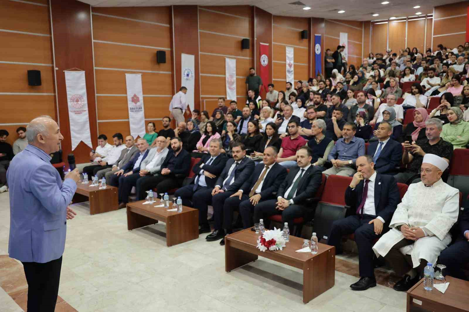 Milli m&uuml;cadelenin 107. yılında tarih ve vakıf k&uuml;lt&uuml;r&uuml; Denizli&rsquo;de yeniden buluştu
