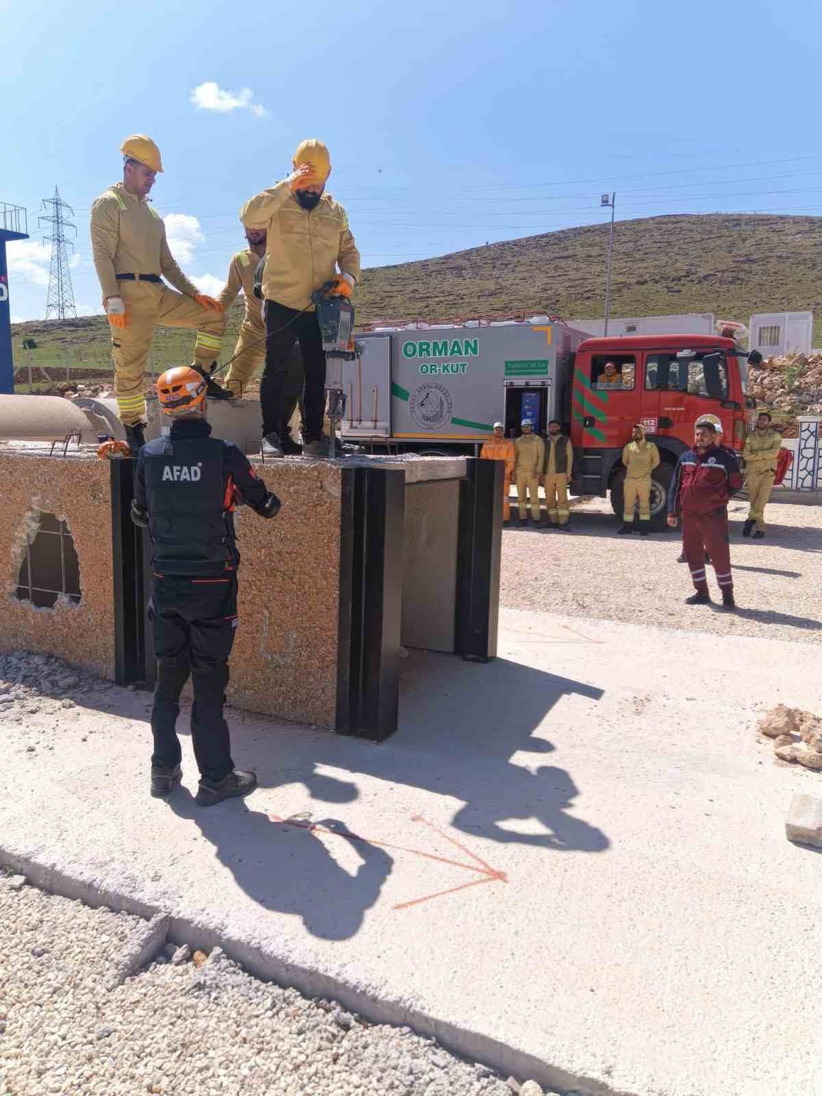 Elazığ&rsquo;da ORKUT ekibine orta seviye akreditasyon eğitimleri
