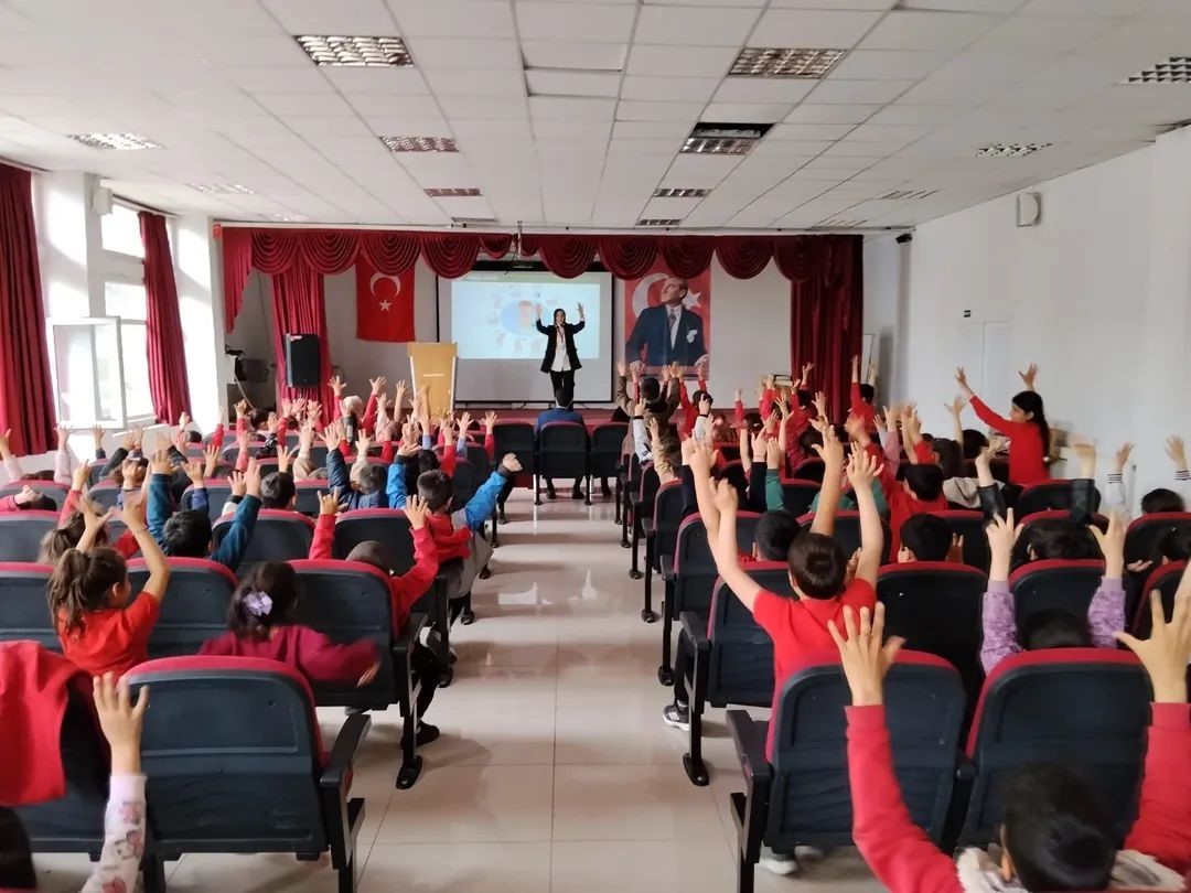 Elazığ&rsquo;da &rsquo;Sağlıklı &Ccedil;ocuk, Sağlıklı Gelecek&rsquo; eğitimi
