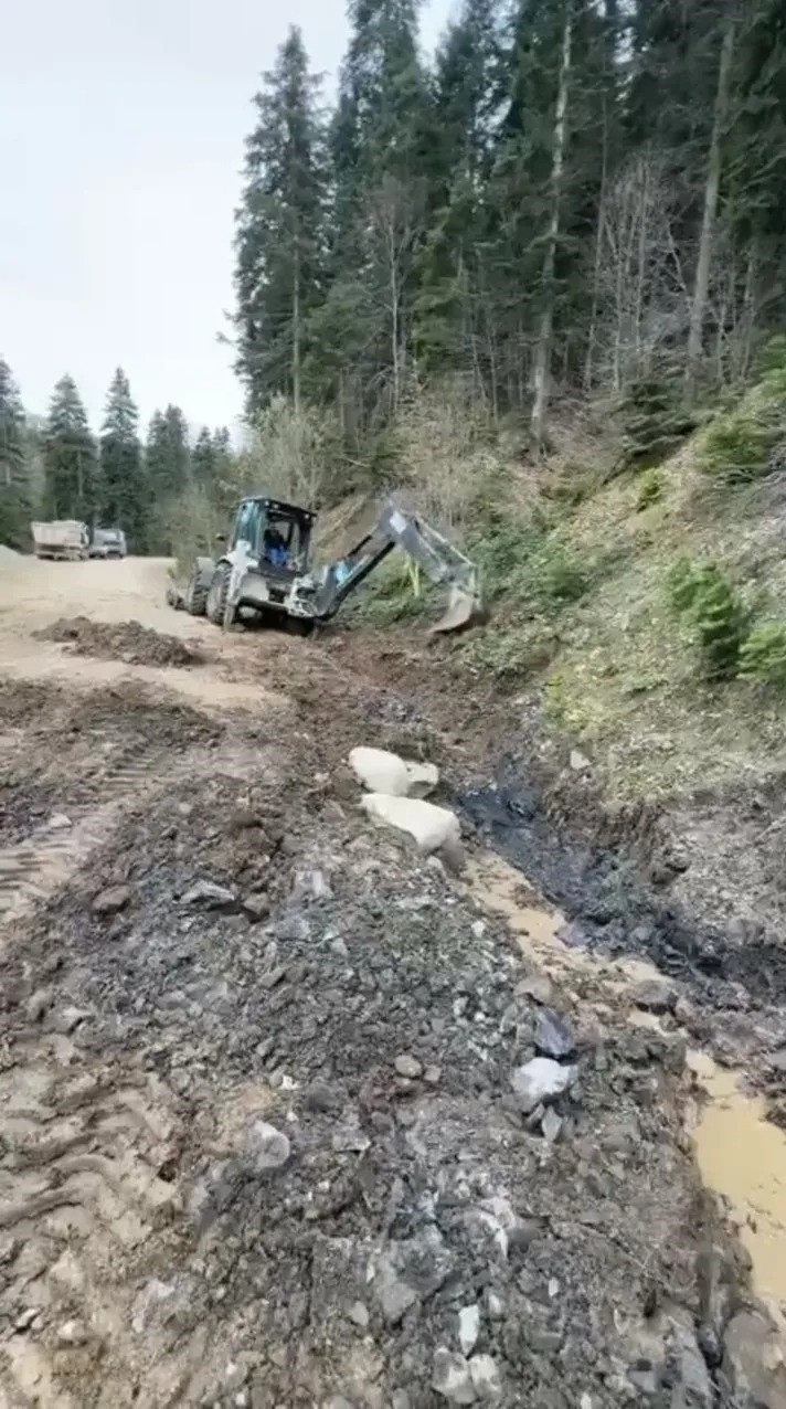 Sinop&rsquo;ta muhtemel taşkınlara karşı hummalı &ccedil;alışma
