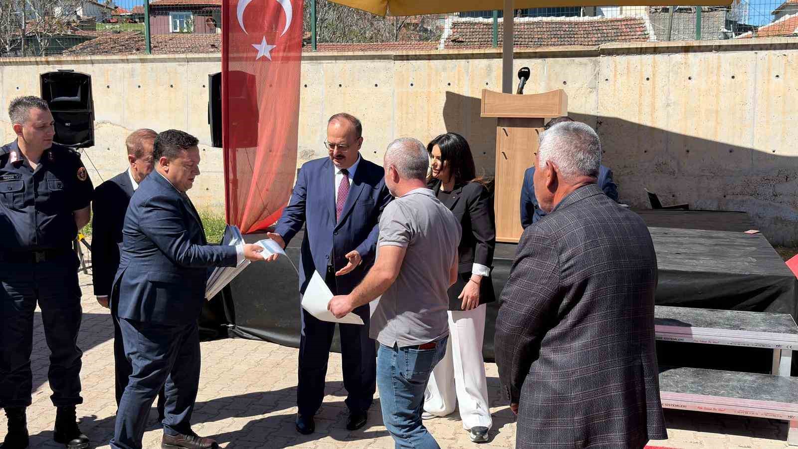 Ankara Valisi Canbolat: "Gen&ccedil;lerimizin k&ouml;ylerimizden uzaklaşması hepimizi d&uuml;ş&uuml;nd&uuml;ren &ouml;nemli bir mesele haline gelmiştir"

