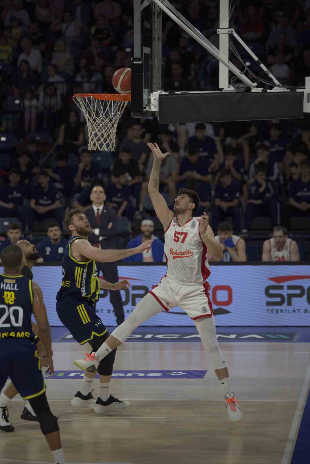 Fenerbah&ccedil;e Beko, Basketbol S&uuml;per Ligi&rsquo;ni lider tamamladı
