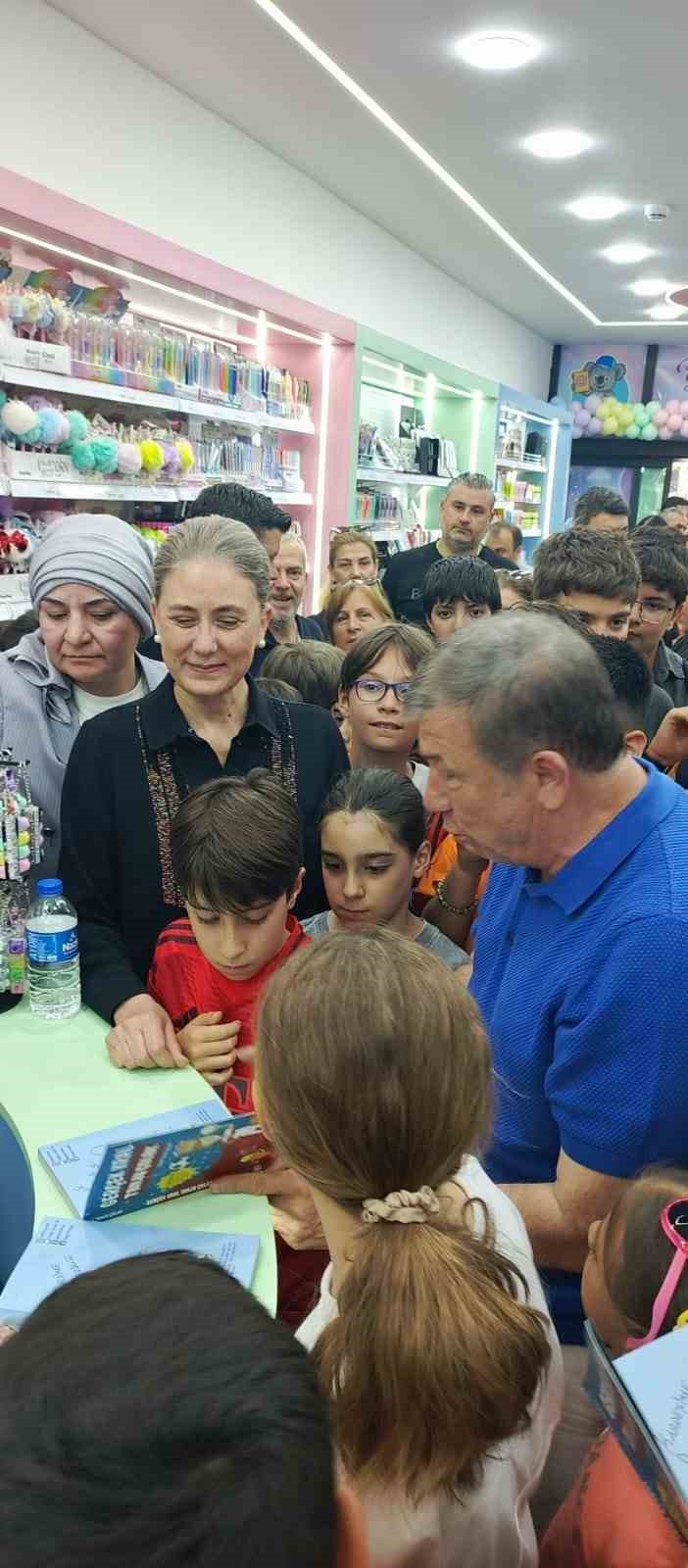 Tanju &Ccedil;olak&rsquo;tan Galatasaray y&ouml;netimine sitem: "Biz gavur muyuz kardeşim?"
