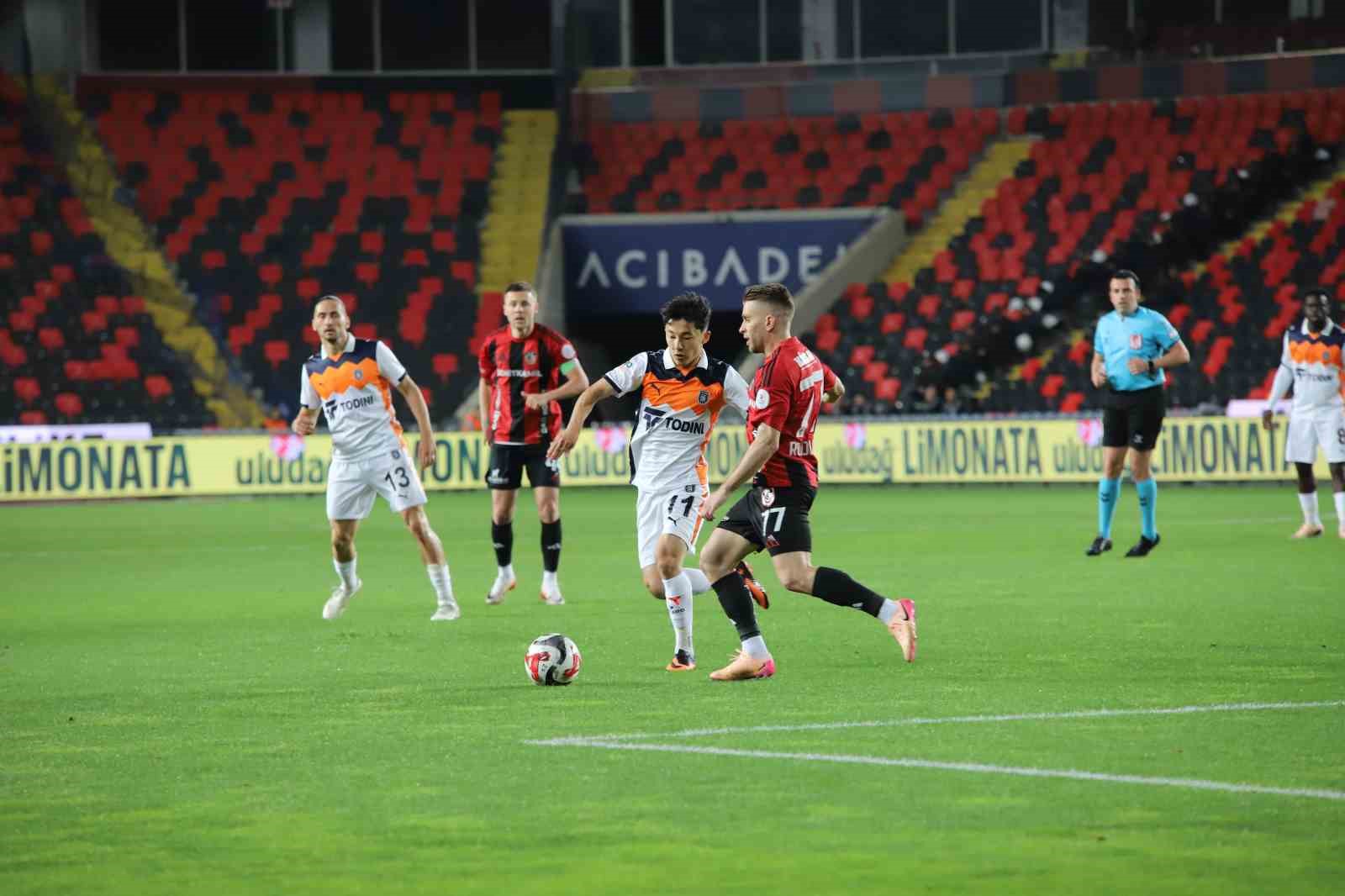 Trendyol S&uuml;per Lig: Gaziantep FK: 0 - RAMS Başakşehir: 1
