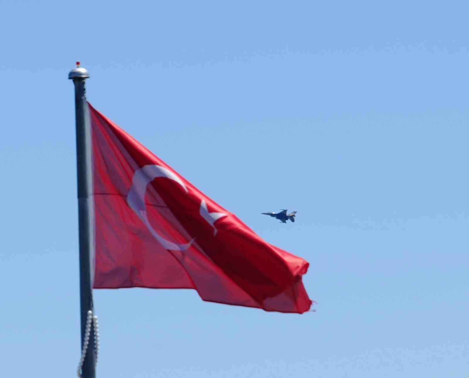 SOLOTÜRK’ten Samsun’da çevre tanıma uçuşu