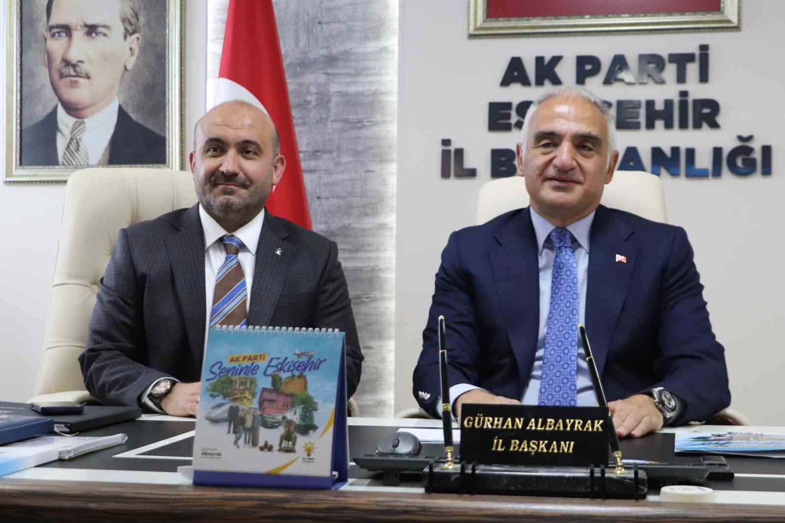 Bakan Ersoy’dan AK Parti Eskişehir İl Başkanlığı’na ziyaret