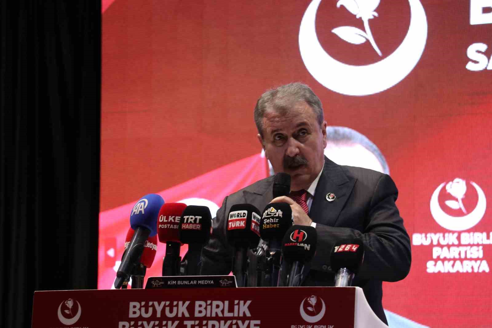 Destici’den Ahmet Türk’e sert sözler: "Hainlik yapıyor"
