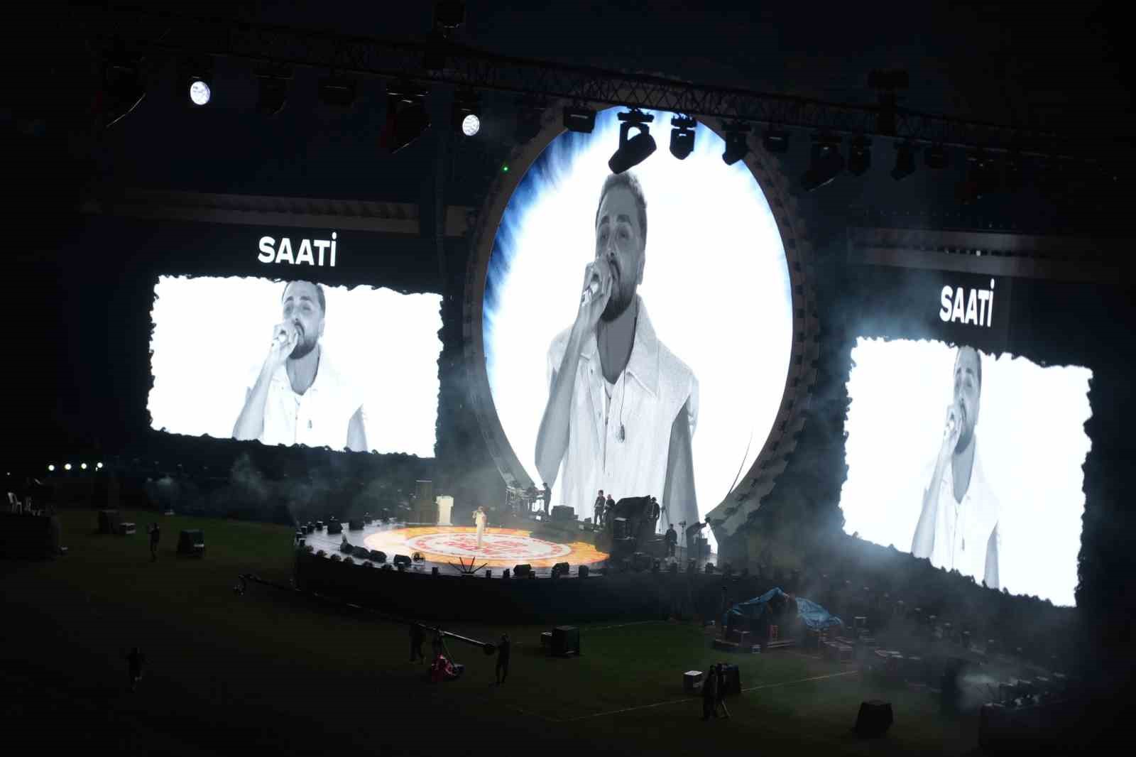 Cumhurbaşkanı Erdoğan, Sefo&rsquo;nun konserini izledi
