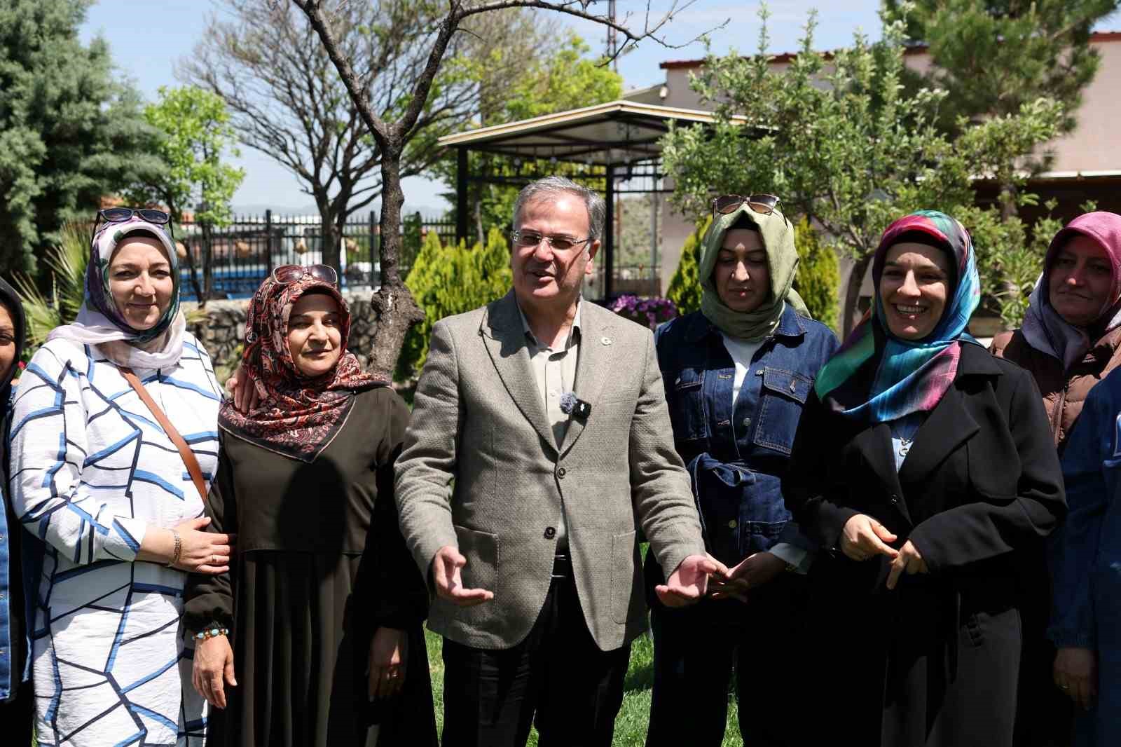 Başkan &Ouml;zdoğan, işitme engelli Kuran Kursu &ouml;ğrencilerini misafir etti
